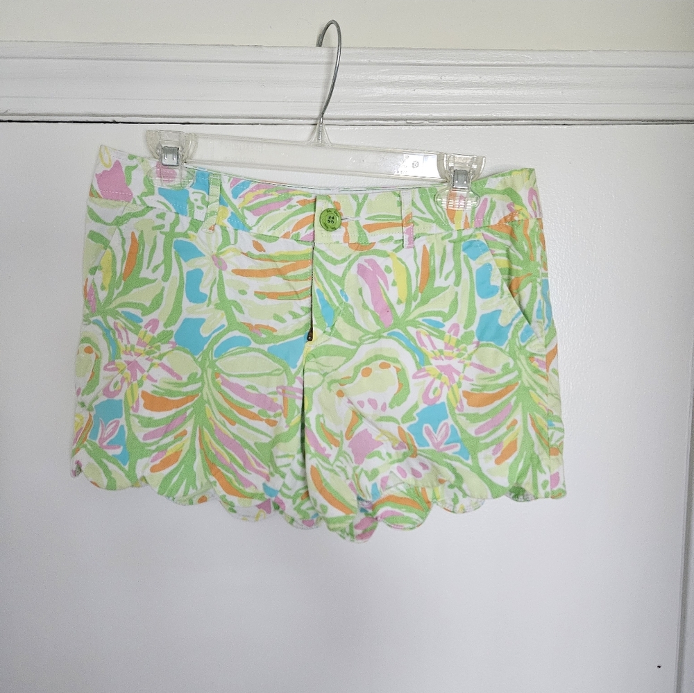 Lilly Pulitzer The buttercup short sz 4